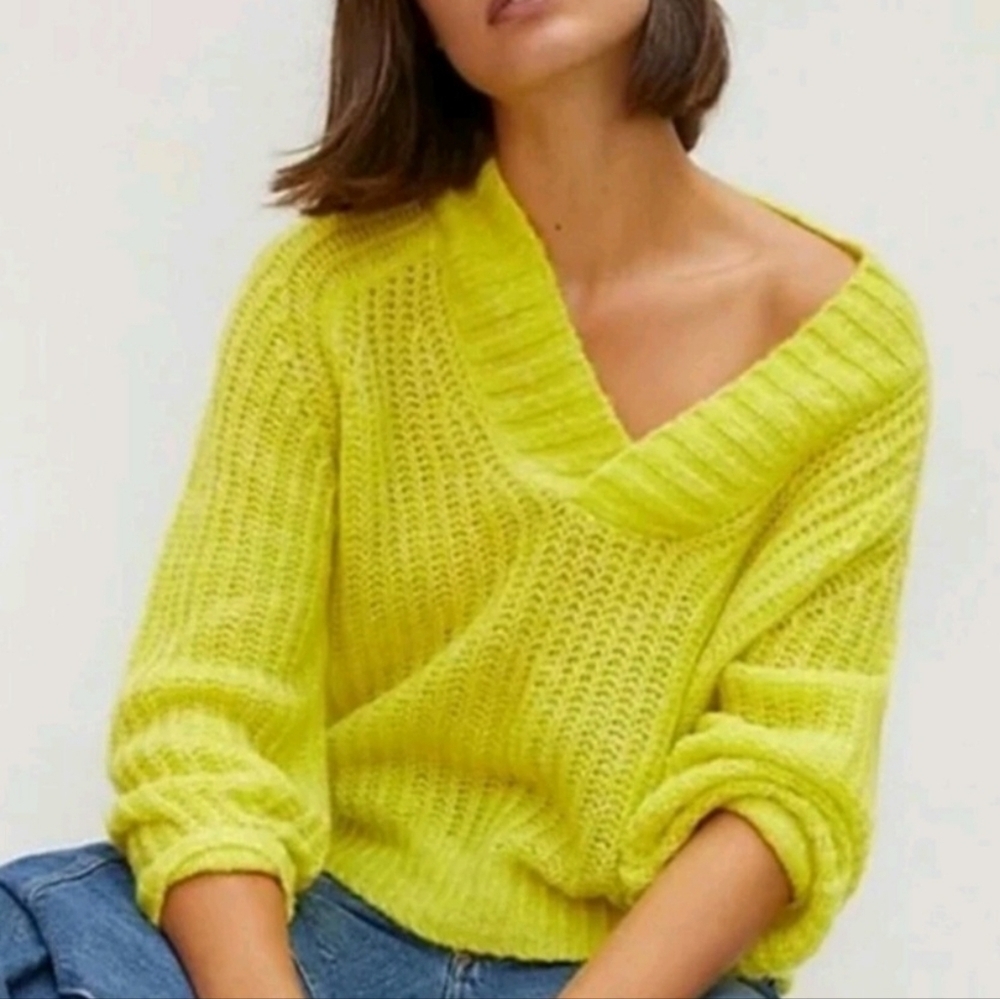 Anthropologie Yellow Honore Ribbed Wool Blend V-neck Pullover Sweater sz medium